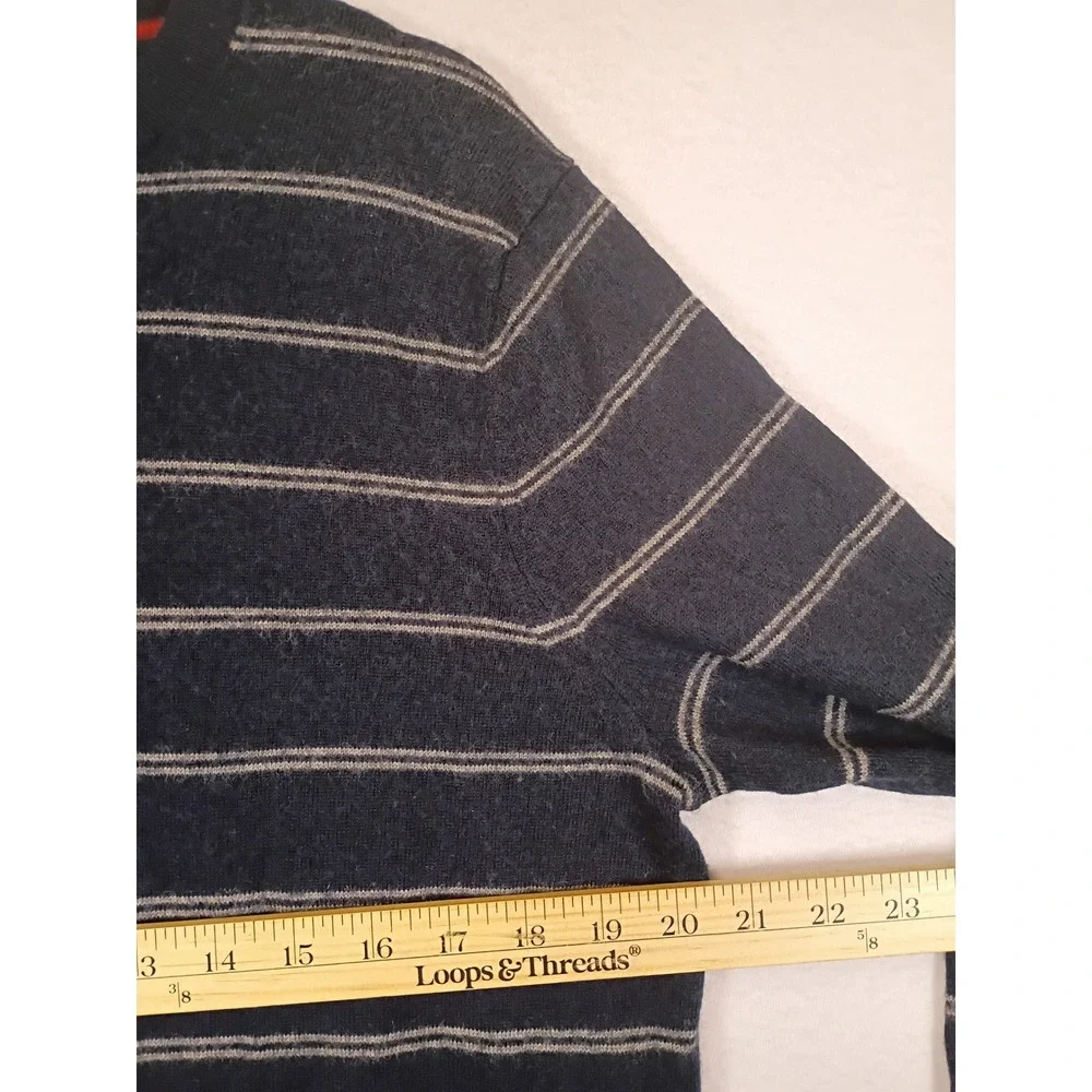 Classic Preppy Banana Republic Mens Large Navy Blue Striped Merino Wool Sweater